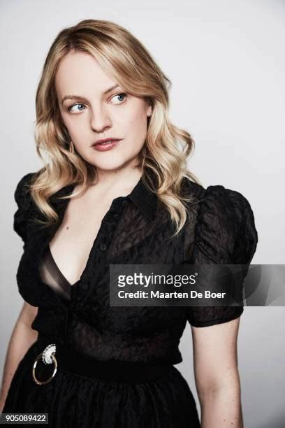 15,045 Elisabeth Moss Photos & High